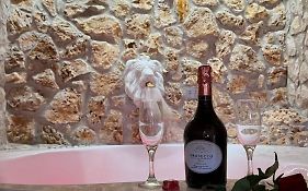 Gesualdo Suites